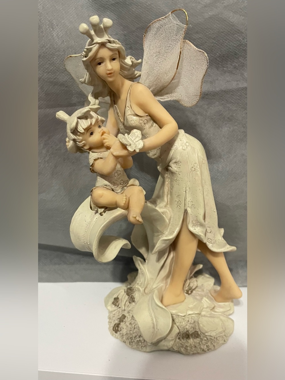 Decorative Cream Fairy Figurine Mother and Child - Unbranded